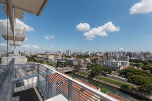 Image 6 - 215806
