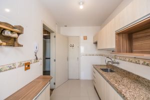 Image 13 - 215837