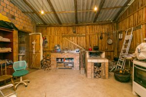 Image 15 - 215839