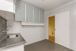 Image 22 - 215863