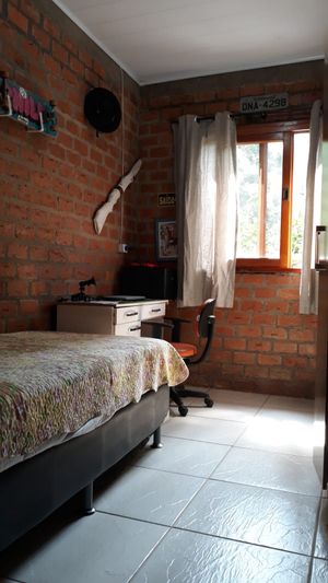 Image 11 - 215871