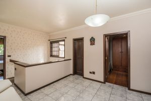Image 12 - 215893