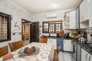 Image 34 - 215893