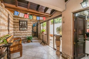 Image 35 - 215893