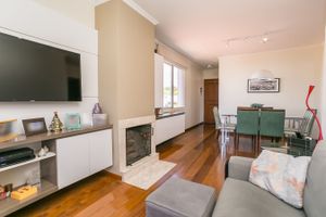 Image 3 - 215895