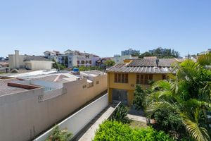 Image 13 - 215895