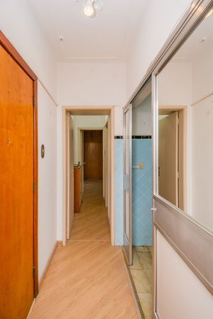 Image 3 - 215904