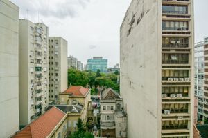 Image 13 - 215904