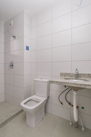 Image 10 - 215927