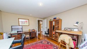 Image 18 - 215929