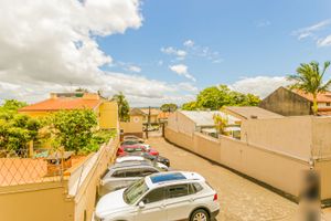 Image 8 - 215950