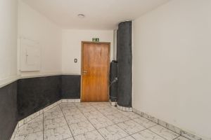 Image 24 - 215994