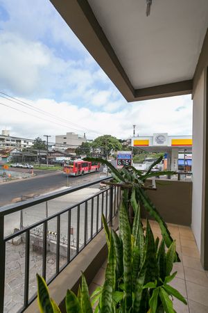 Image 6 - 216033