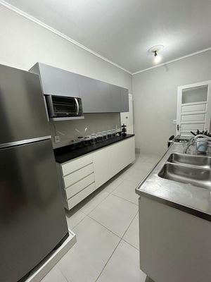 Image 25 - 216042