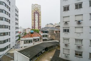 Image 10 - 216042