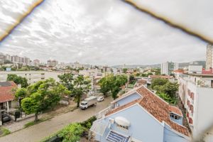 Image 14 - 216115