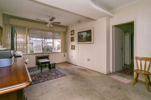 Image 1 - 216124
