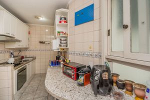 Image 38 - 216186