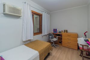 Image 13 - 216226