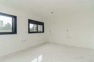 Image 11 - 216266