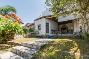 Image 33 - 216301
