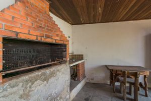 Image 37 - 216301