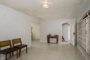 Image 12 - 216320