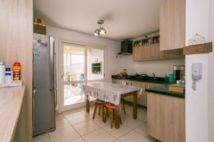 Image 17 - 216351