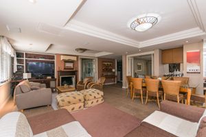 Image 2 - 216369