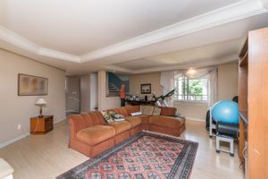 Image 15 - 216369