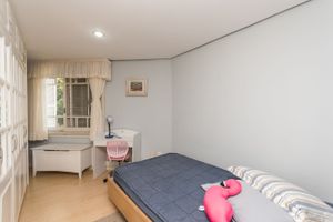 Image 19 - 216369