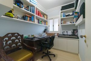 Image 10 - 216395