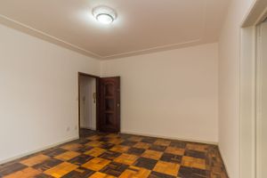 Image 3 - 216400