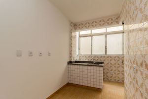 Image 24 - 216400