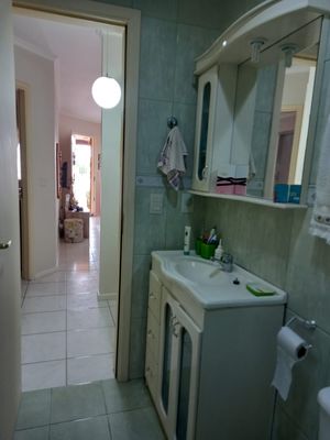 Image 17 - 216402