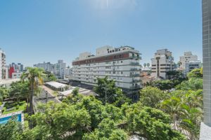 Image 18 - 216484