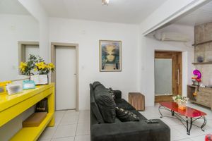 Image 4 - 216526
