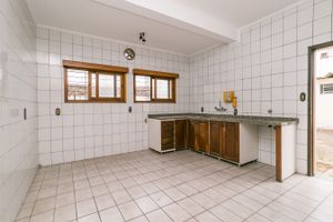 Image 26 - 216545