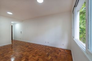 Image 2 - 216599
