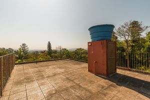 Image 32 - 216600