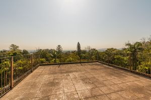 Image 33 - 216600