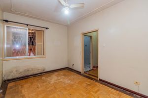 Image 6 - 216612