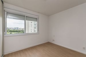 Image 17 - 216623