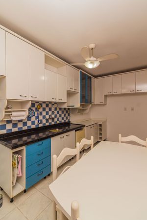 Image 7 - 216644