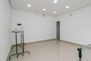 Image 15 - 216661