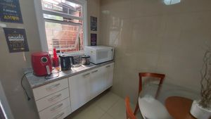 Image 5 - 216698
