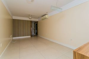 Image 3 - 216799
