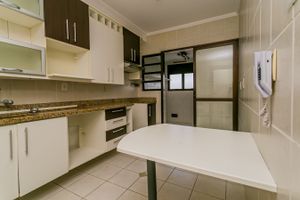 Image 25 - 216799