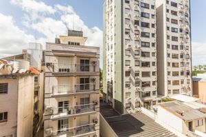 Image 19 - 216826