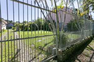 Image 15 - 216863